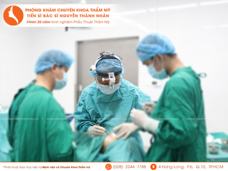 tiến sĩ bác sĩ nguyễn thành nhân và ekip